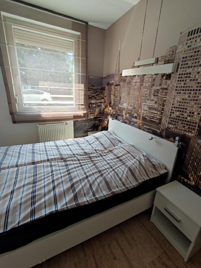City Center Apartman Залаэгерсег Экстерьер фото